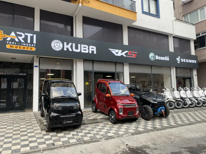 Kuba Es Motor