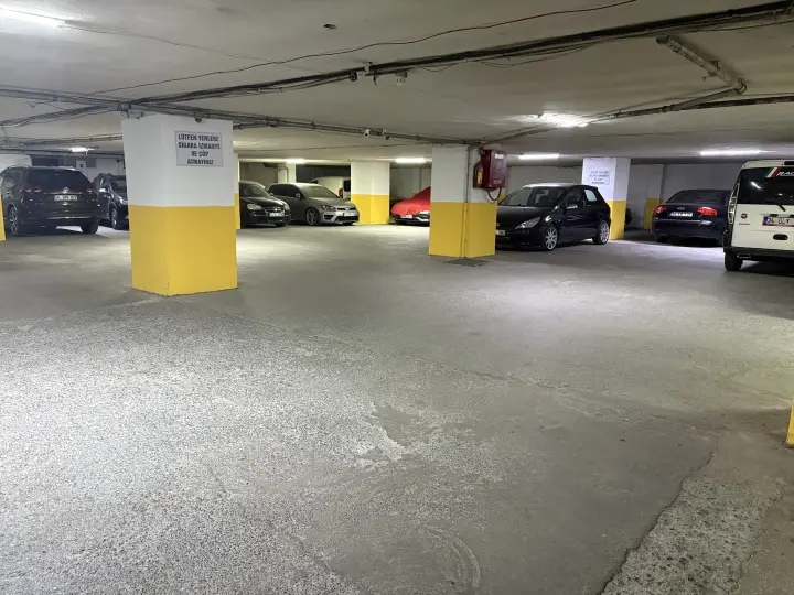Küçükçekmece Belediyesi Kapalı Otoparkı
