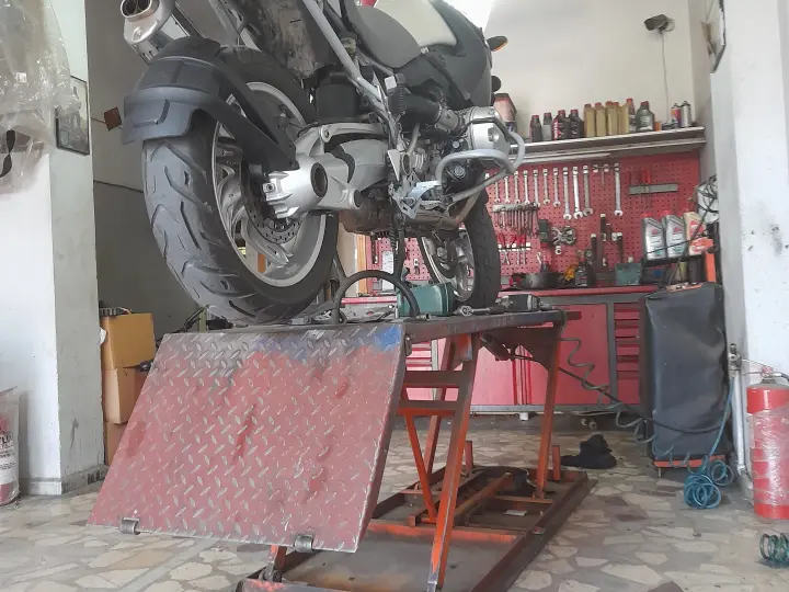 Kurşun Motosiklet