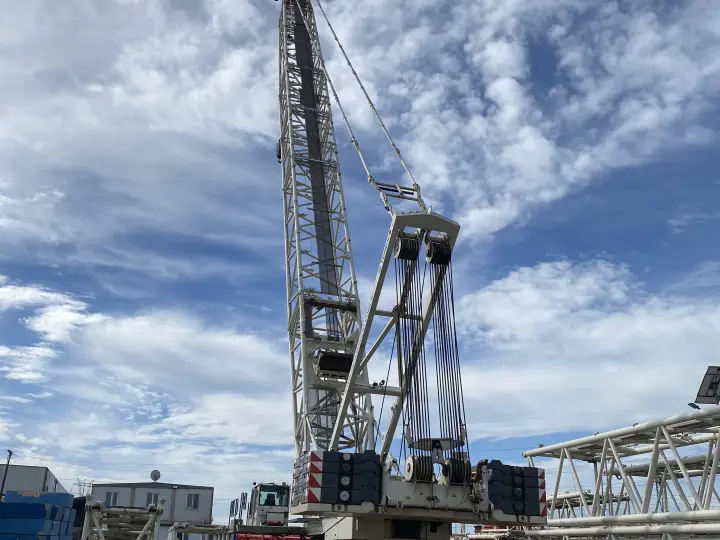 Lacivert Vinç Uluslararası Nak. İnş. San. Ve Tic. A.Ş.