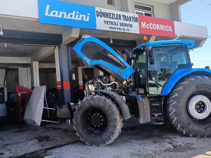 LANDİNİ McCORMICK DÖNMEZLER TRAKTÖR