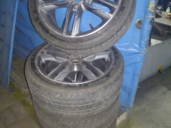 LASTİKCi OTO Lastik Tamircisi Avrupa yakası (DİNÇER OTO LASTİK)