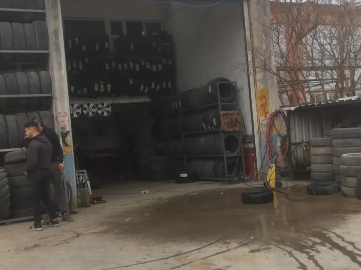 Lastikçi özer