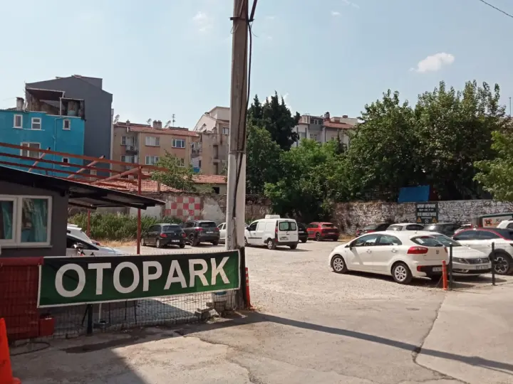 LEVENT OTOPARK