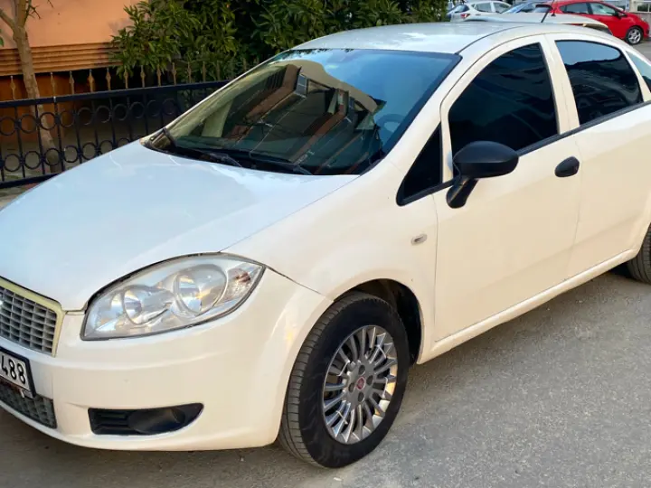 Lila Oto Kiralama