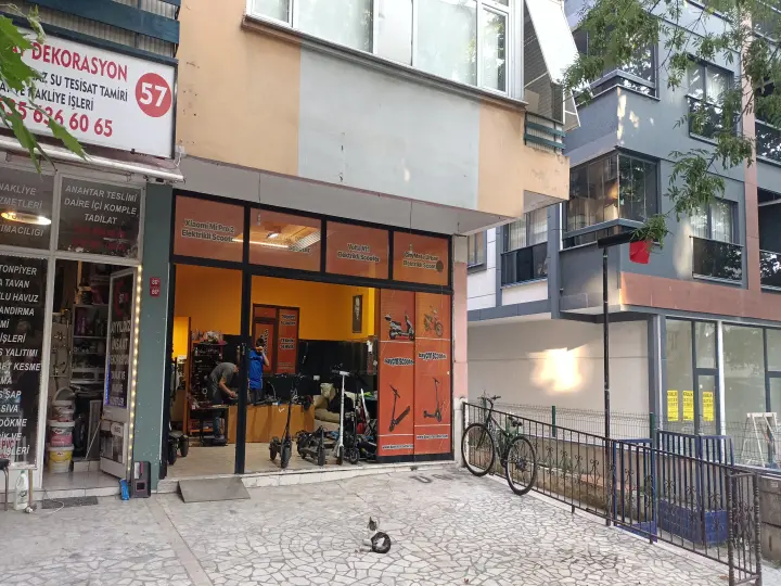 Maltepe Scooter Garage