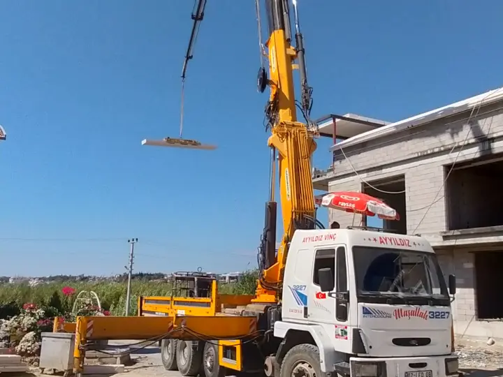 Manavgat Ayyıldız vinç ve forklift hizmetleri