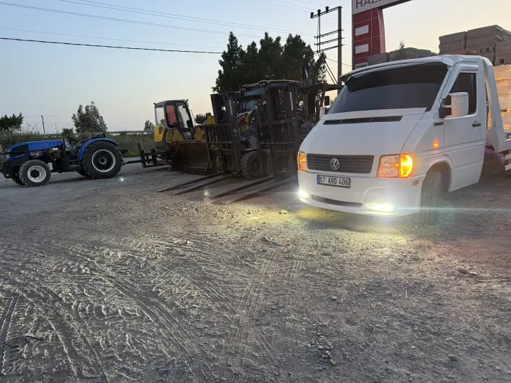 Manavgat Uyar İnşaat İş Makineleri Kiralama Forklift Kepçe Sepetli Vinç Platform
