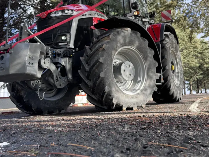 Massey Ferguson-şampiyon Traktör