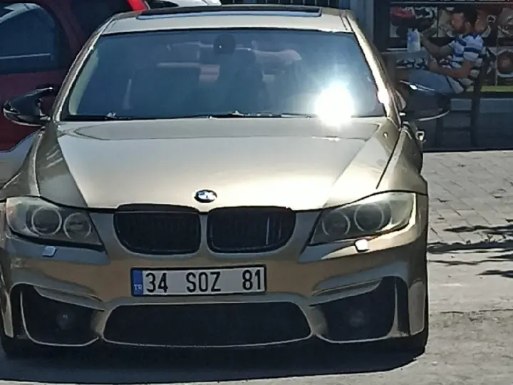 Mavi Oto Dizayn Sulu Kaplama Boya
