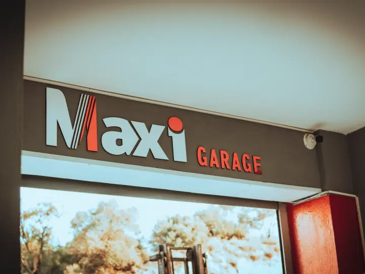 Maxi Garage