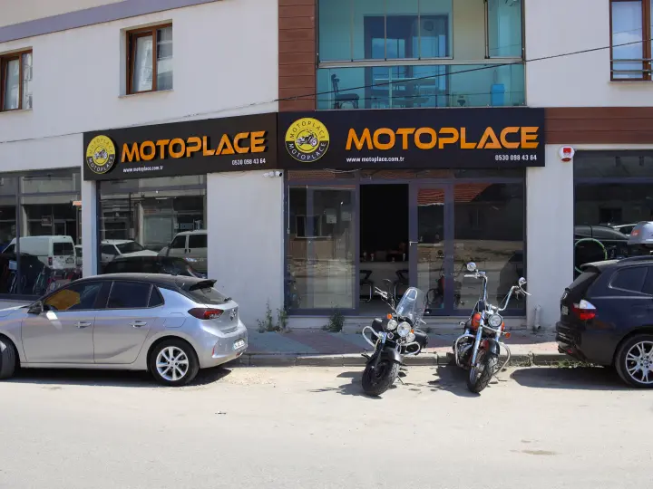 MC MOTORS