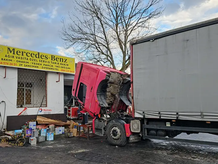 MEKE MERCEDES AĞIR VASITA ÖZEL SERVİSİ