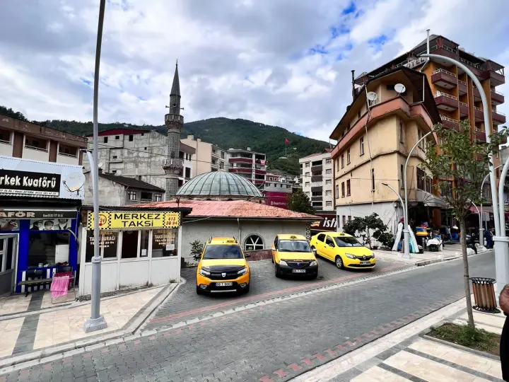 Merkez taksi durağı