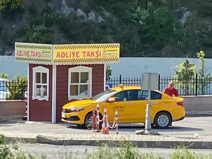 Merkez Taksi Durağı