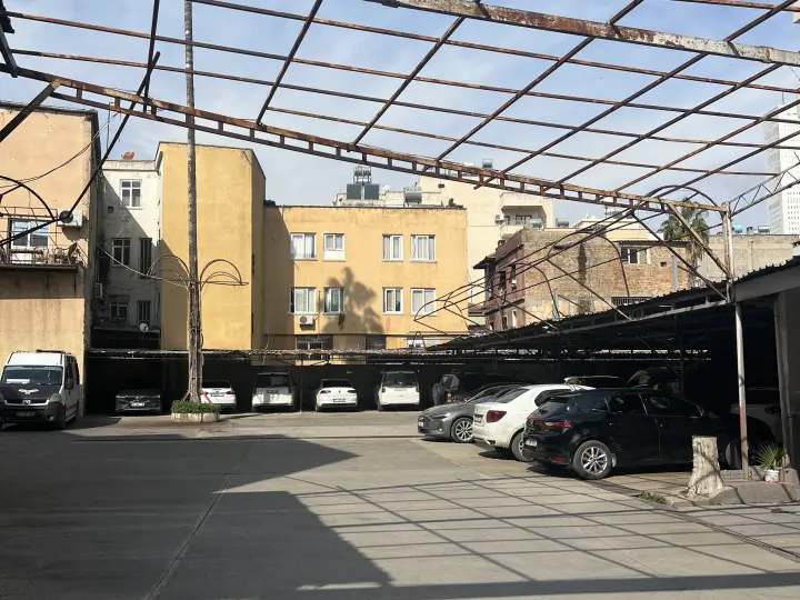 Mersin Çarşı Otopark 1 парковка ve Oto Yıkama Mersin parking car wash