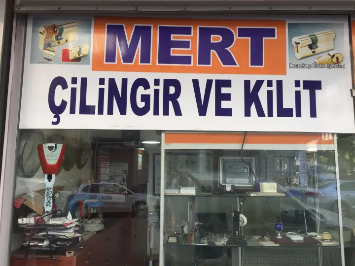 Mert Çilingir Ve Kilit