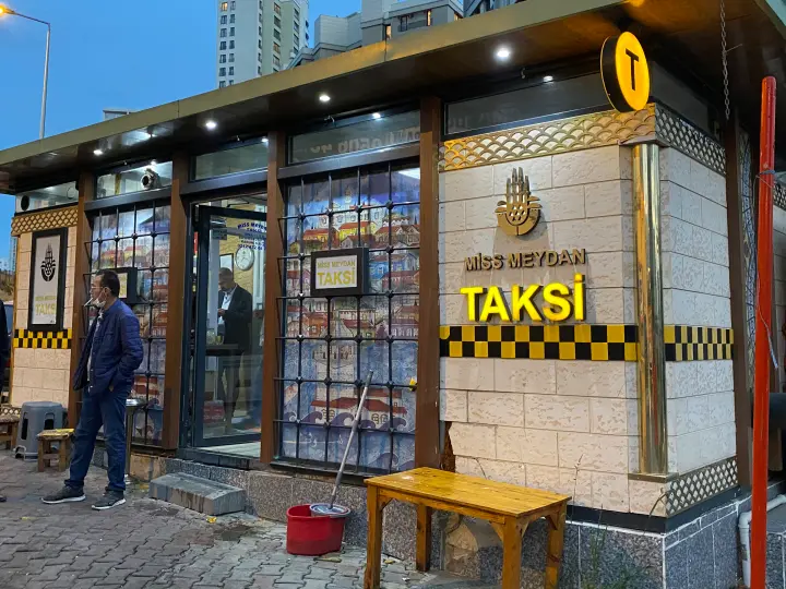 Miss Meydan Taxi Duragı