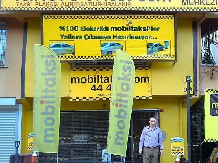 Mobil Taksi