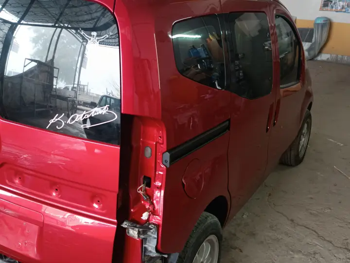 Modern Oto Boya