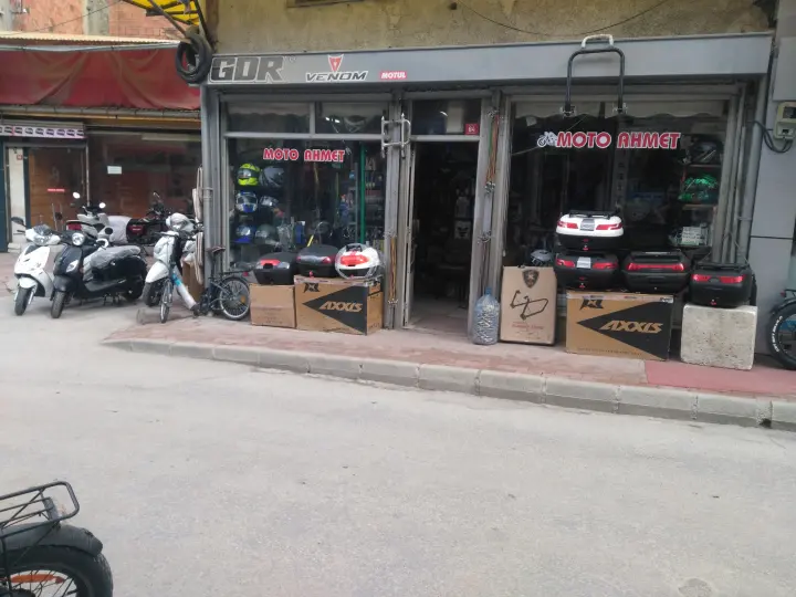 Moto Ahmet