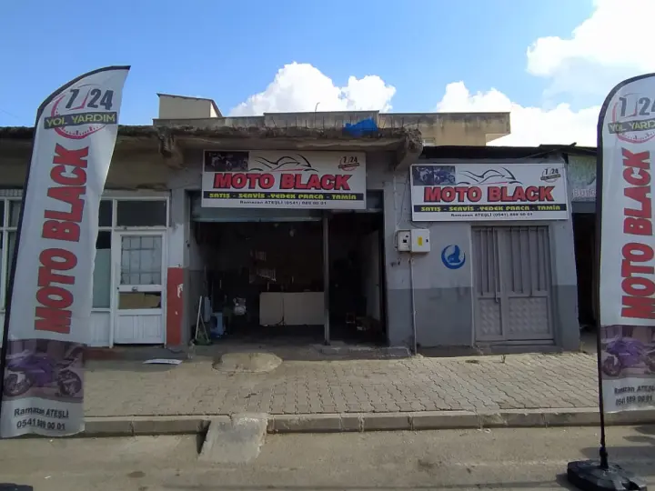 Moto BLACK
