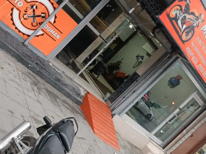 Moto DUMAN