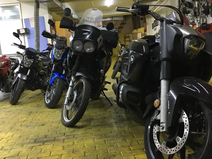 Moto-Head