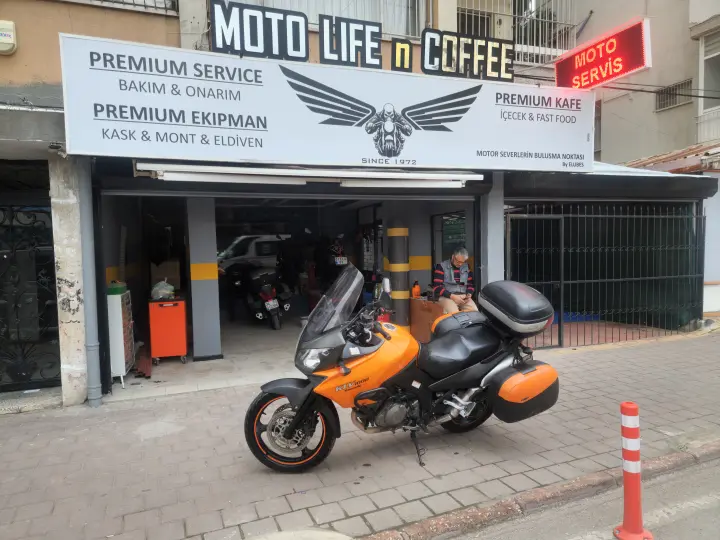 Moto Life n Coffee by ELUBES