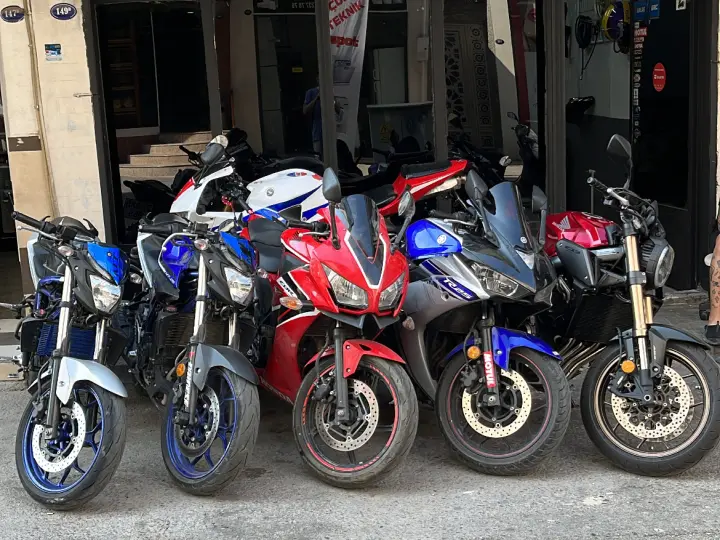 MOTO REDLİNE