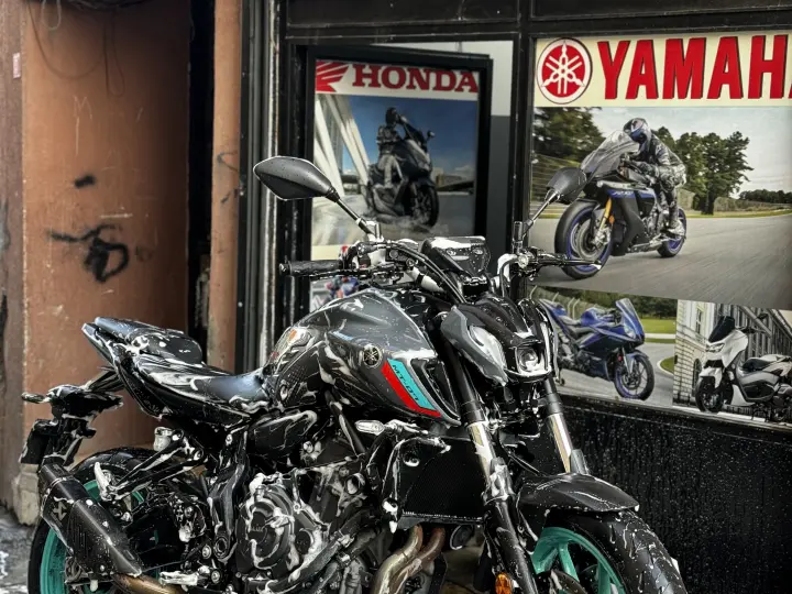 Moto Stone