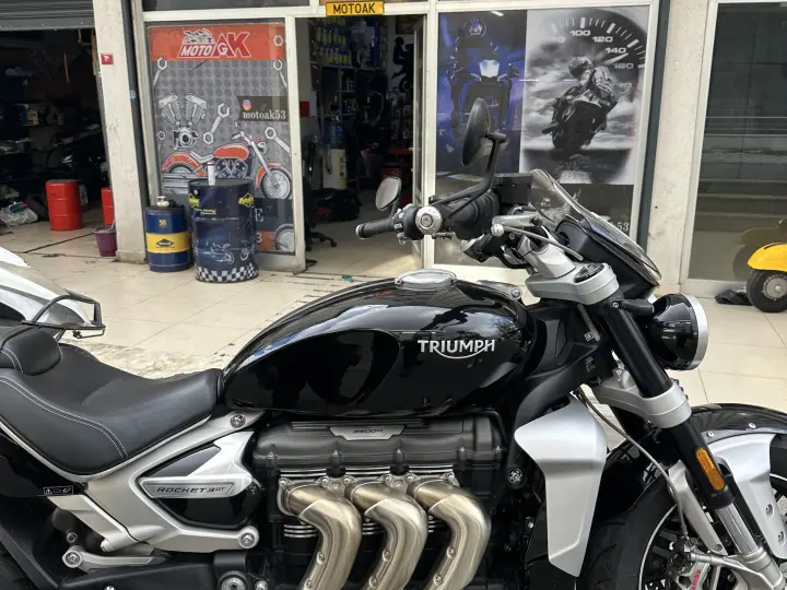 MotoAK