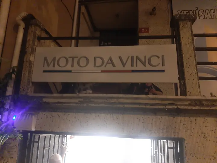 Moto.Davinci