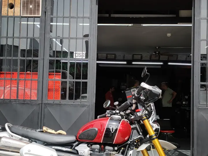 MotoFace Garaj