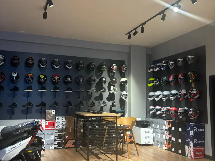 Motolease