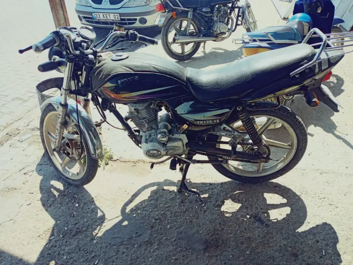 Motorcu Şirzat Usta