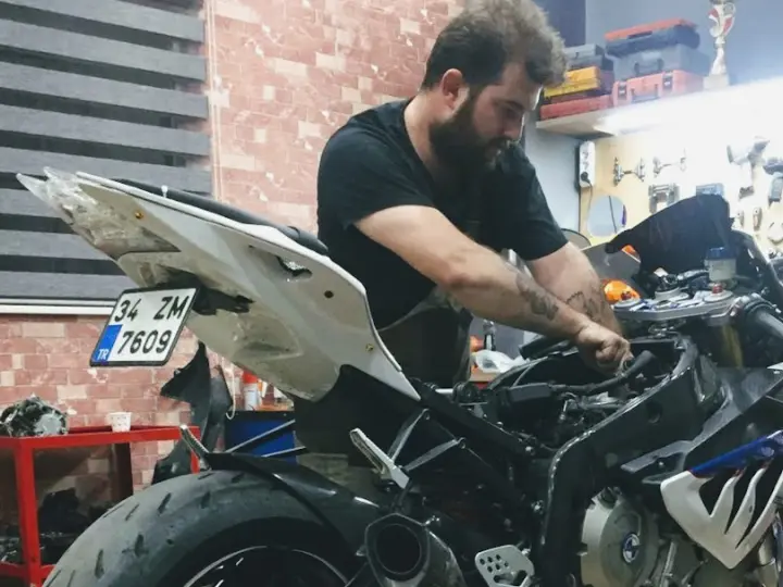 MOTOSİKLET BOYAHANESİ