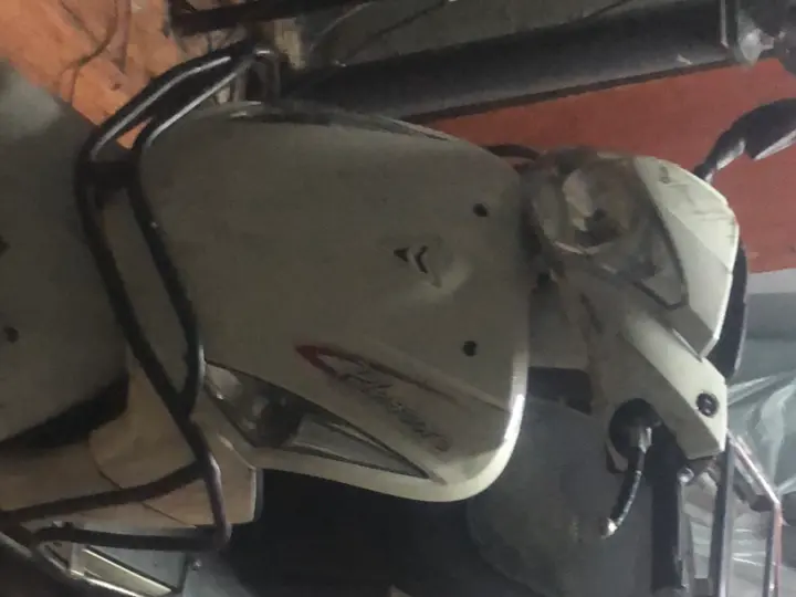 Motosiklet yol yardım