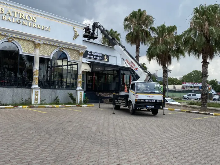 Muhammed emin vinç sepetli platform Çekmeköy