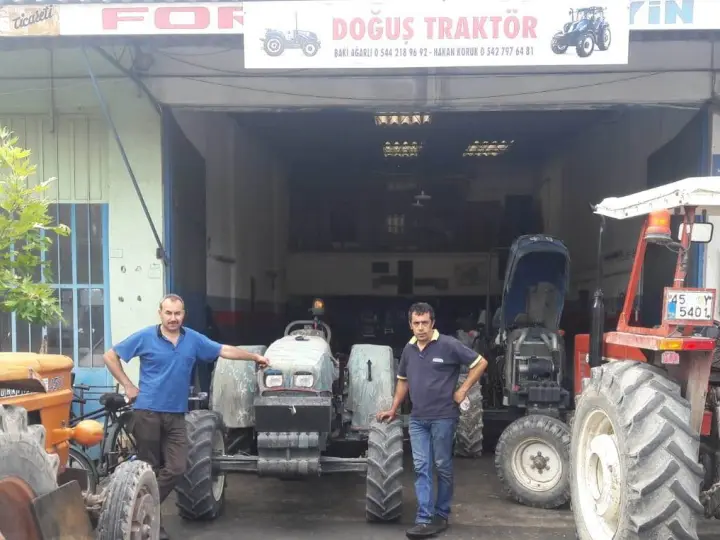 New Holland-levent Oto