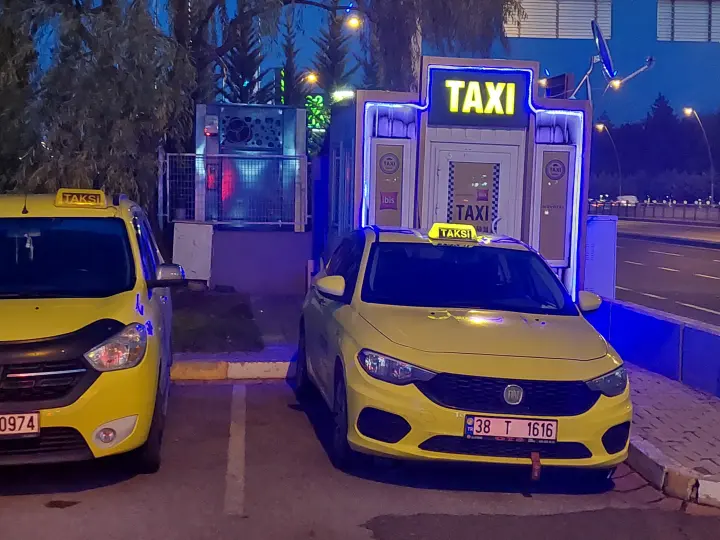 NOV-İBİS HOTEL TAKSİ