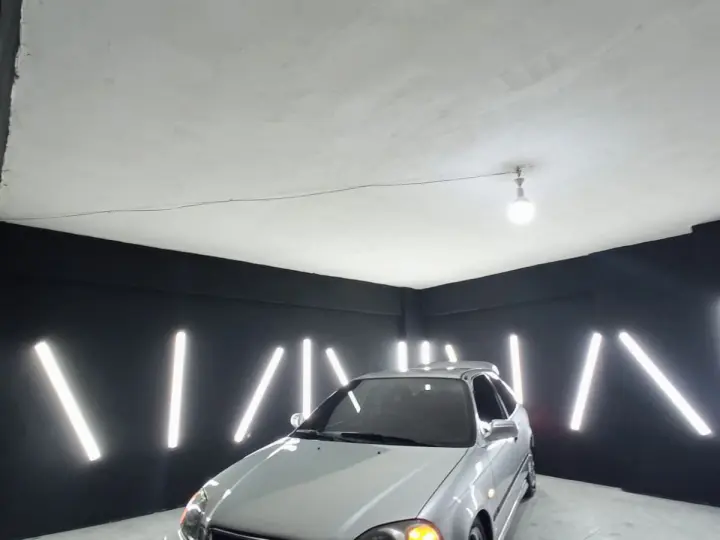 NUMBER 1 Garage