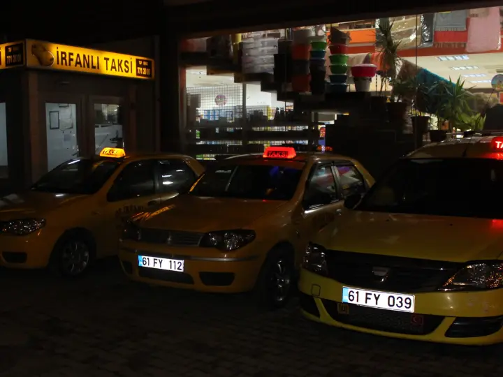 Of İrfanlı Taksi Durağı