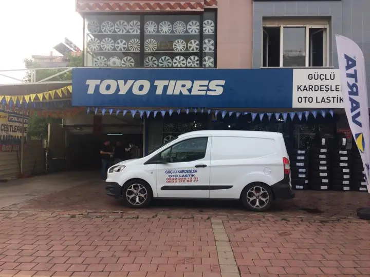 ÖMER GÜÇLÜ / Güçlü Kardeşler Oto Lastik Jant Akü Yağ Balata Bakım 7/24 Yol Yardım