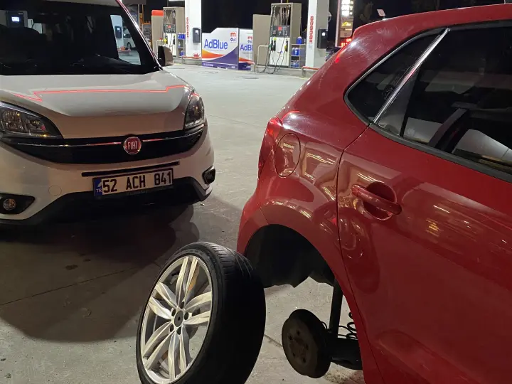 Ömer Özkan Oto Lastik Tamirat