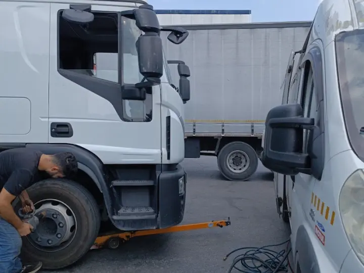 ONUR OTO LASTİK YOL YARDIM EN YAKIN LASTİKÇİ