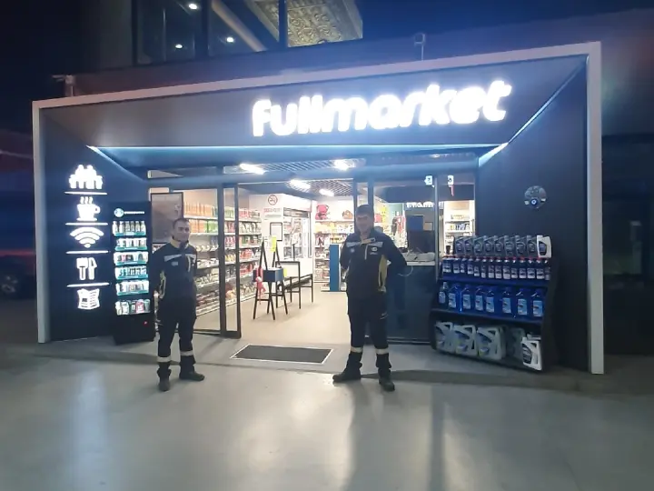 OPET CESAN-3 PETROL Bayraklı Dinlenme Tesisi