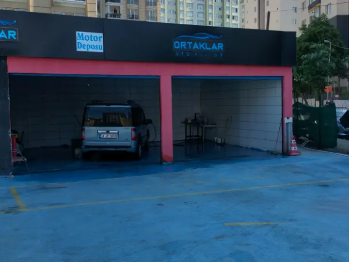 Ortaklar Kapalı Otopark