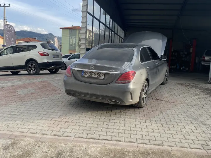 ORTAKLAR OTO KAPORTA ÖZEL SERVİS