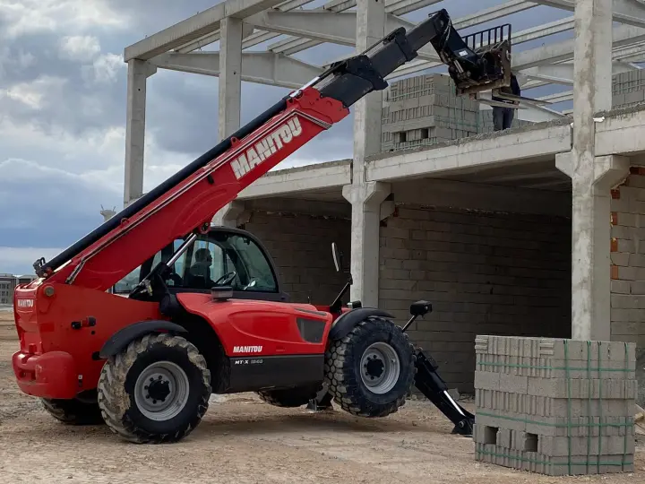 Oruçoğlu Kiralık Manitou & Telehandler